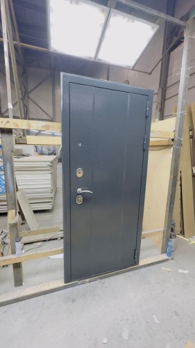 Входная дверь с большим зеркалом Эталон М-5 Черный букле-Белый снег (зеркало) фото 7 Входная дверь с большим зеркалом Эталон М-5 Черный букле-Белый снег (зеркало) фото 7